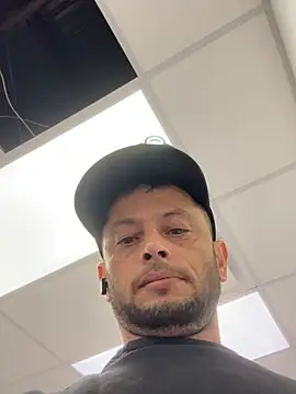 Carlosmauricio123 online show from March 22, 2026, 2:09 pm