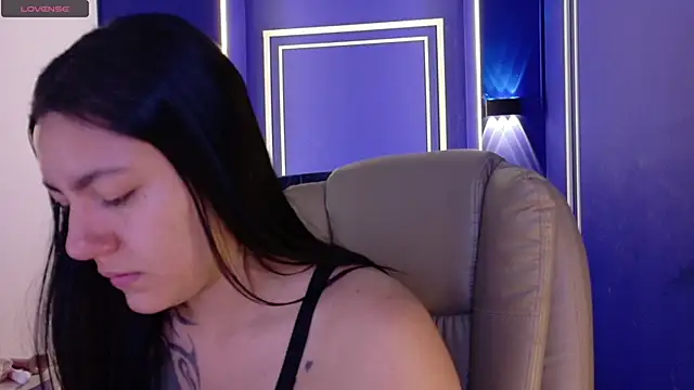 Megara 25 online show from May 3, 2026, 1:39 pm