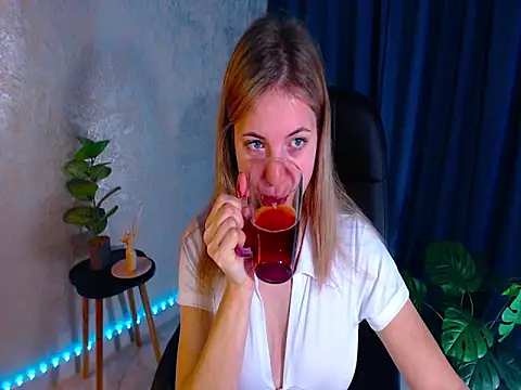 Snapshot of arlana_klart chatting on September 24, 2025, 1:20 am arlana klart online show from September 24, 2025, 1:20 am