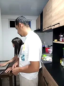 Snapshot of stivenlujan69 chatting on October 7, 2025, 12:30 am stivenlujan69 online show from October 7, 2025, 12:30 am