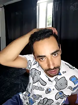 Snapshot of stivenlujan69 chatting on October 23, 2025, 1:10 pm stivenlujan69 online show from October 23, 2025, 1:10 pm