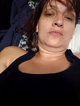 adrielleigh online show from September 24, 2025, 11:41 pm