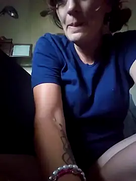 adrielleigh online show from September 26, 2025, 5:39 pm