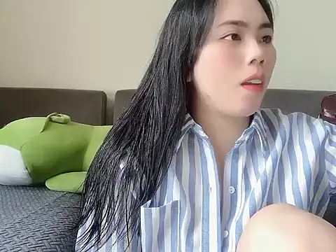 Snapshot of Babysexy95 chatting on September 12, 2025, 4:12 am Babysexy95 online show from September 12, 2025, 4:12 am