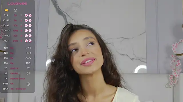 Snapshot of AdoraCortes chatting on September 20, 2025, 5:08 am AdoraCortes online show from September 20, 2025, 5:08 am