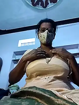 Snapshot of sexy_aaru chatting on October 5, 2025, 6:56 am sexy aaru online show from October 5, 2025, 6:56 am