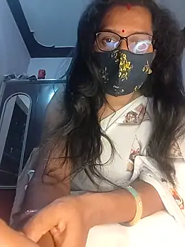 Snapshot of sexy_aaru chatting on May 25, 2026, 5:52 pm sexy aaru online show from May 25, 2026, 5:52 pm