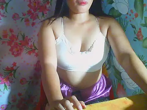 Katie Winslet online show from January 18, 2026, 12:03 am