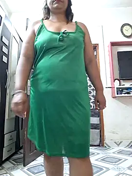 SIMIHOT online show from June 28, 2026, 4:24 pm
