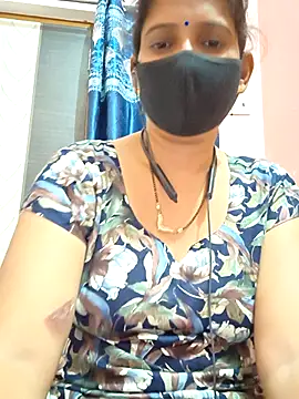 Sonalihot  online show from October 18, 2025, 1:23 pm