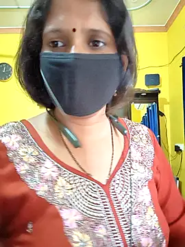 Sonalihot  online show from December 2, 2025, 6:41 am