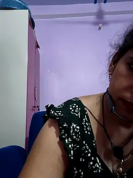 Sonalihot  online show from June 19, 2026, 4:28 am