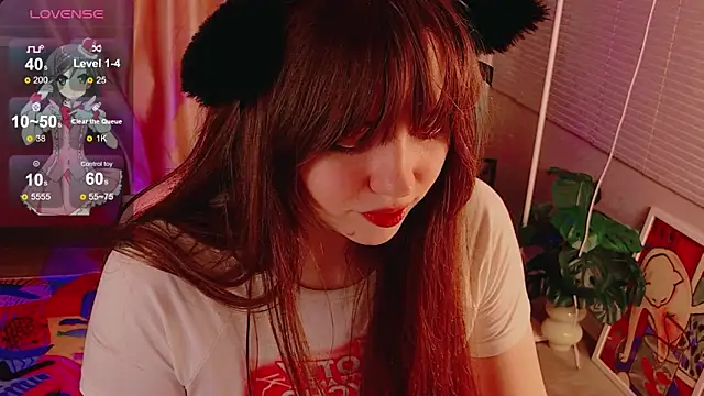 Moon  Bunny online show from June 11, 2026, 12:32 am