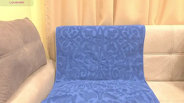 onebigkisss online show from May 13, 2026, 8:55 am