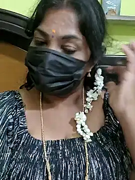 Snapshot of Tamil_Mithra chatting on March 4, 2026, 7:09 pm Tamil Mithra online show from March 4, 2026, 7:09 pm