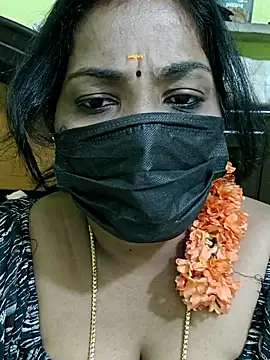 Snapshot of Tamil_Mithra chatting on March 8, 2026, 5:39 pm Tamil Mithra online show from March 8, 2026, 5:39 pm