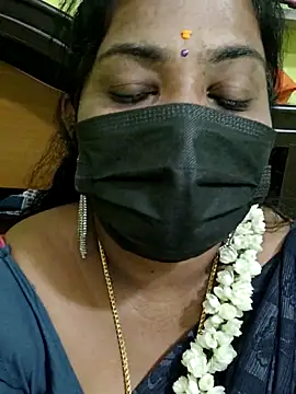 Snapshot of Tamil_Mithra chatting on March 14, 2026, 10:21 am Tamil Mithra online show from March 14, 2026, 10:21 am