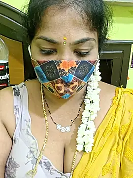 Snapshot of Tamil_Mithra chatting on March 26, 2026, 6:52 am Tamil Mithra online show from March 26, 2026, 6:52 am