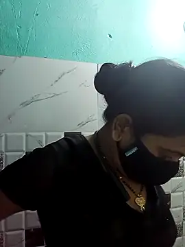 Payal-001 online show from December 17, 2025, 6:08 am