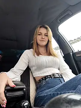 Snapshot of YOOUR_EVAA chatting on February 13, 2026, 8:43 am YOOUR EVAA online show from February 13, 2026, 8:43 am