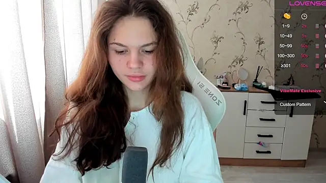 yourdreamm  online show from September 16, 2025, 7:20 am