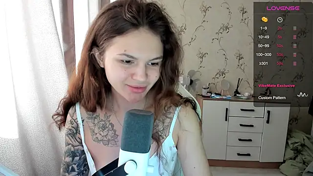 yourdreamm  online show from September 18, 2025, 8:05 am