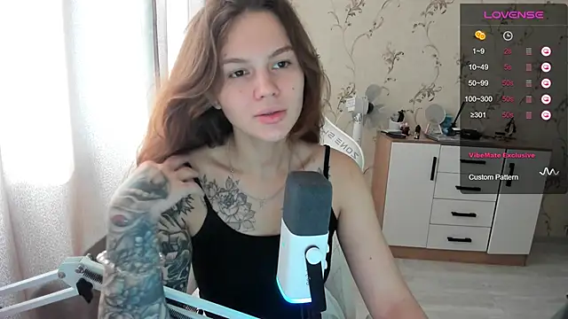 yourdreamm  online show from September 22, 2025, 8:16 am