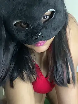 Slllll Couple00 online show from February 9, 2026, 1:59 pm