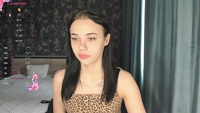 Snapshot of Kseni_a chatting on April 19, 2026, 6:35 am Kseni a online show from April 19, 2026, 6:35 am