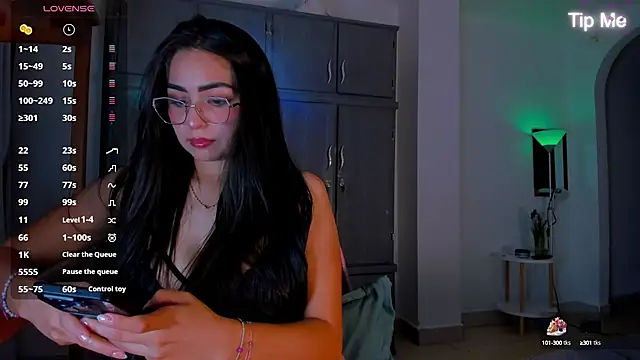 Snapshot of latingabby chatting on September 29, 2025, 3:00 am latingabby online show from September 29, 2025, 3:00 am