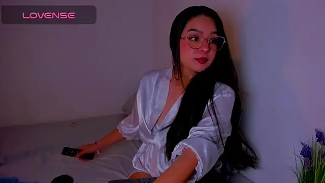 Snapshot of latingabby chatting on April 21, 2026, 10:23 pm latingabby online show from April 21, 2026, 10:23 pm