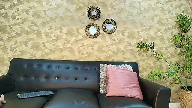 katspicy  online show from February 3, 2026, 1:05 pm