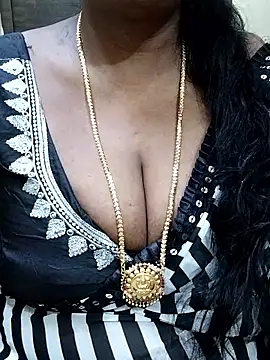 Snapshot of shobini chatting on October 14, 2025, 12:50 pm shobini online show from October 14, 2025, 12:50 pm