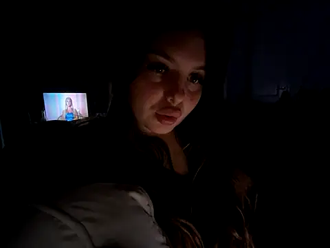 Teasing teen online show from September 12, 2025, 5:07 am
