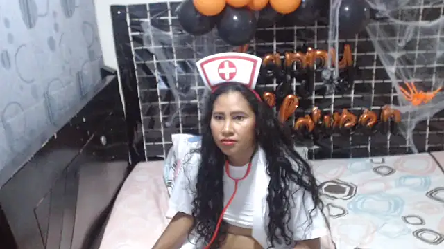 Snapshot of PERLA_BLACK_ chatting on October 31, 2025, 7:42 am PERLA BLACK online show from October 31, 2025, 7:42 am