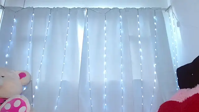 Charlothe Wright online show from March 15, 2026, 4:24 pm