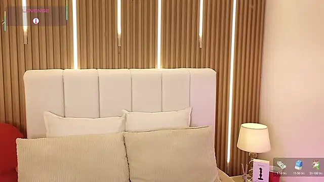 Dulcey  online show from February 17, 2026, 3:58 am