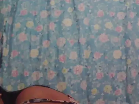 Snapshot of hotolivia34 chatting on November 15, 2025, 10:12 am hotolivia34 online show from November 15, 2025, 10:12 am