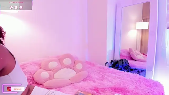 Snapshot of _Zahara_ chatting on September 20, 2025, 12:39 pm Zahara online show from September 20, 2025, 12:39 pm