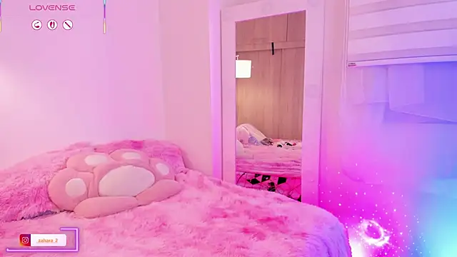  Zahara  online show from November 17, 2025, 11:43 pm