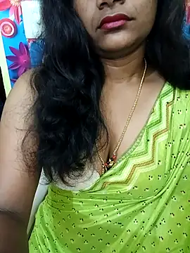 Snapshot of Dharshini_7 chatting on October 24, 2025, 8:27 pm Dharshini 7 online show from October 24, 2025, 8:27 pm