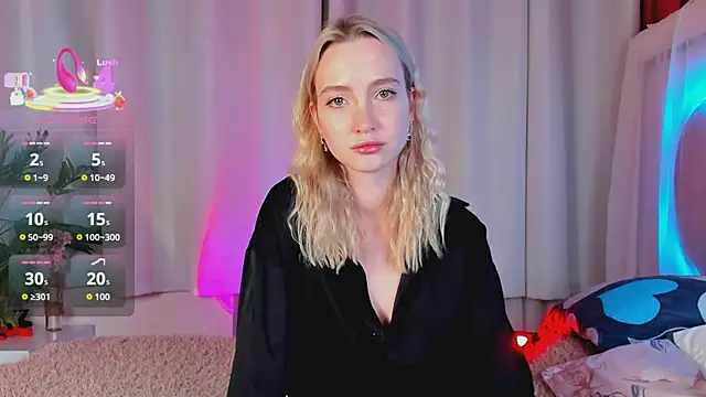 EllaBloom online show from February 9, 2026, 1:48 pm