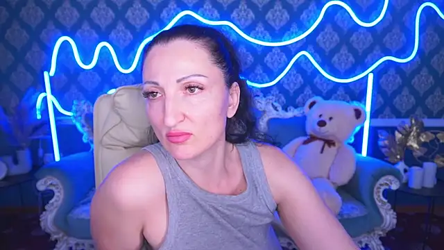 Snapshot of MissRossi chatting on October 4, 2025, 12:47 pm MissRossi online show from October 4, 2025, 12:47 pm