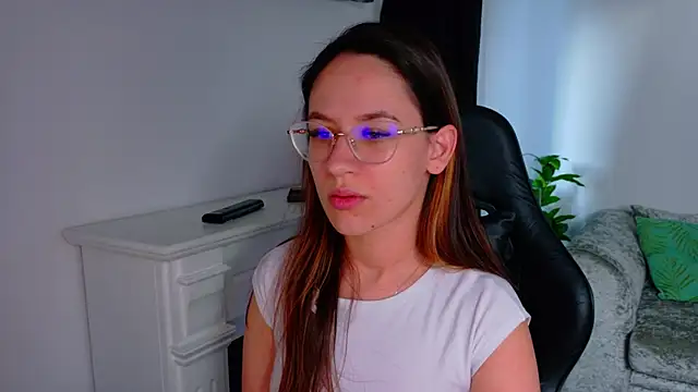 EvaBllake online show from February 13, 2026, 6:09 am