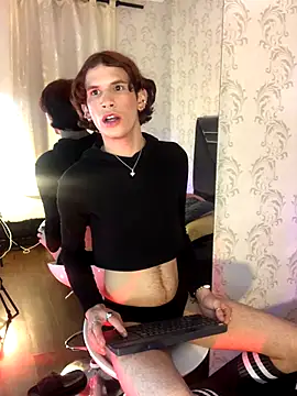 danny rios20 online show from September 16, 2025, 3:51 am