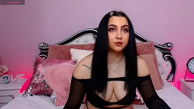 SweetySasha18 online show from May 25, 2026, 5:41 pm