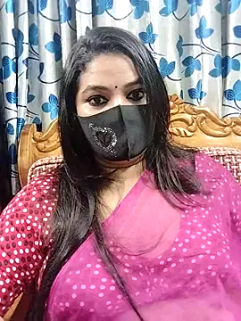 Snapshot of Sofia-0 chatting on October 6, 2025, 8:06 pm Sofia-0 online show from October 6, 2025, 8:06 pm