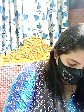 Snapshot of Sofia-0 chatting on October 13, 2025, 6:19 pm Sofia-0 online show from October 13, 2025, 6:19 pm