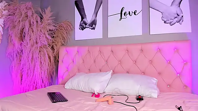 Snapshot of Jim_twink chatting on October 22, 2025, 2:23 am Jim twink online show from October 22, 2025, 2:23 am