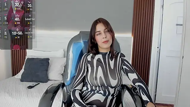 Emmy Meadows online show from November 5, 2025, 7:25 pm